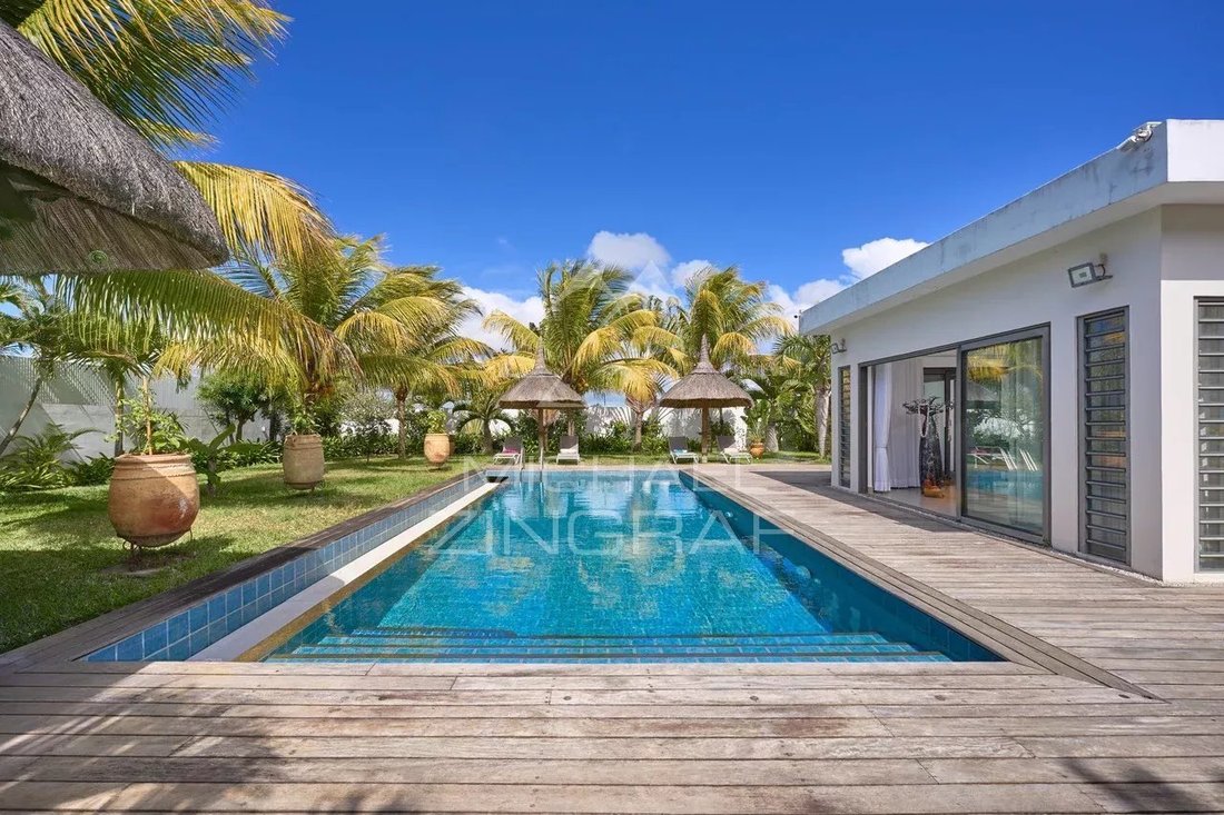 Villa in Grand Baie, Rivière du Rempart District, Mauritius 2 - 16200619