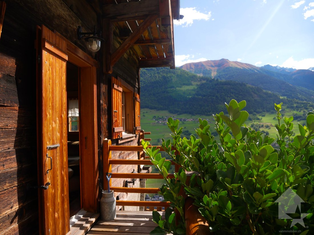 Charmant Raccard Rénové Avec Goût, à 20 Minutes Du Châble !