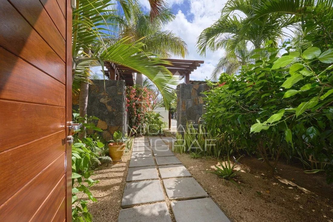 Villa in Grand Baie, Rivière du Rempart District, Mauritius 4 - 16200619