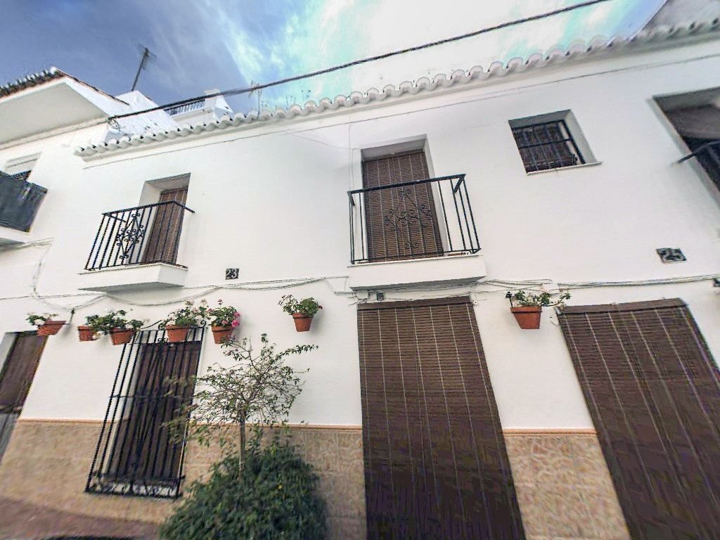 Estepona, Andalusia, Spain 3 - 16202032