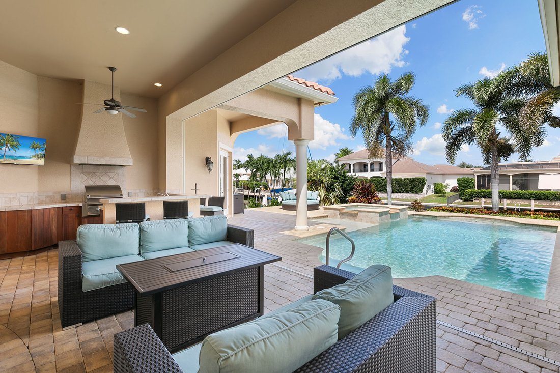 House in Marco Island, Florida, United States 4 - 16202186