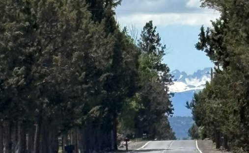 Land in Bend, Oregon, United States 1