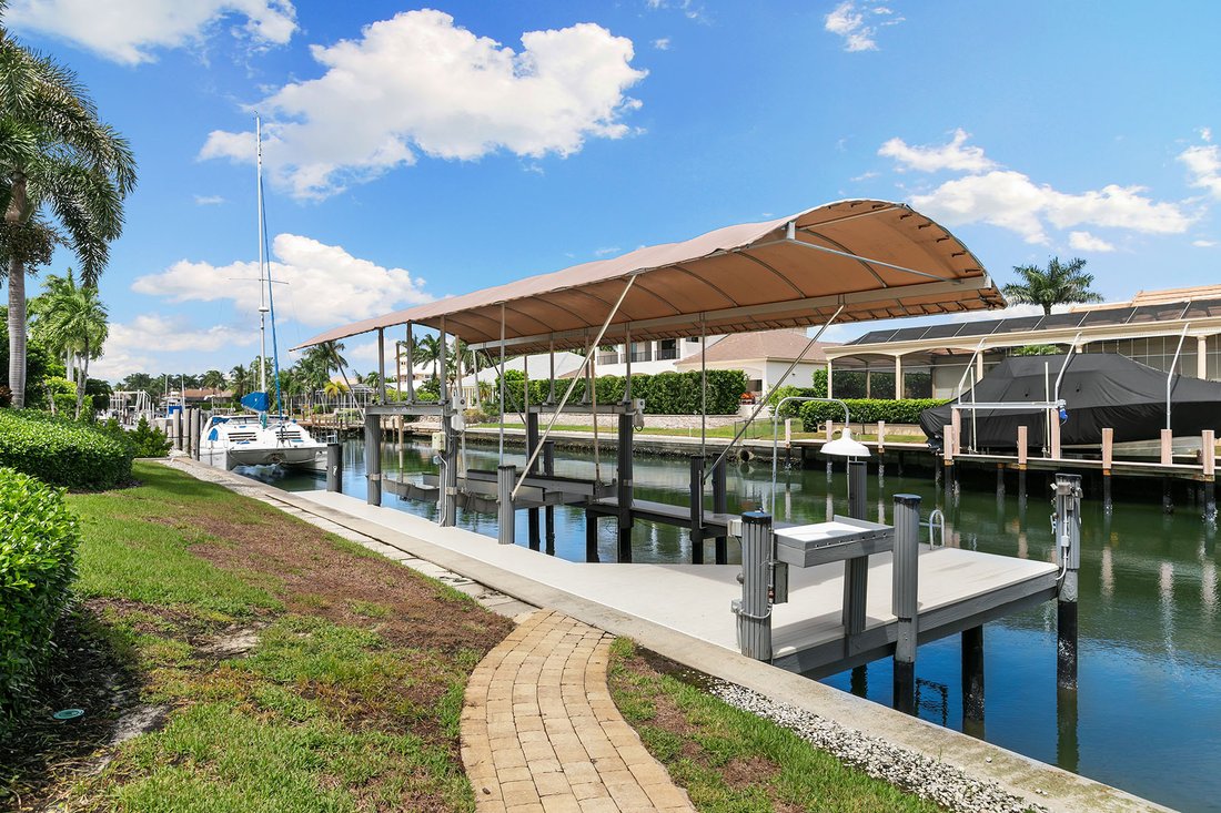 House in Marco Island, Florida, United States 5 - 16202186