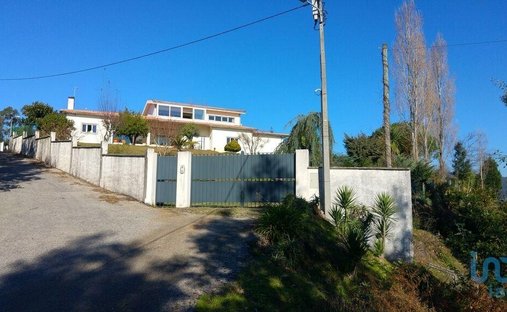 Townhouse in Ossela, Aveiro District, Portugal 1