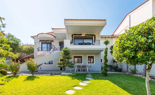 House in Nea Makri, Attica, Greece 1