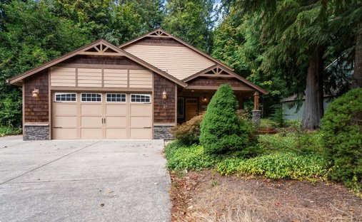 House in Mount Hood Village, Oregon, United States 1