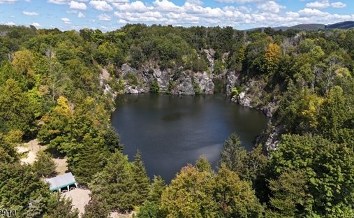 Land in Franklin, New Jersey, United States 1