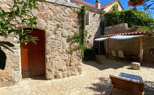 Villa in Vrbanj, Split-Dalmatia County, Croatia 1