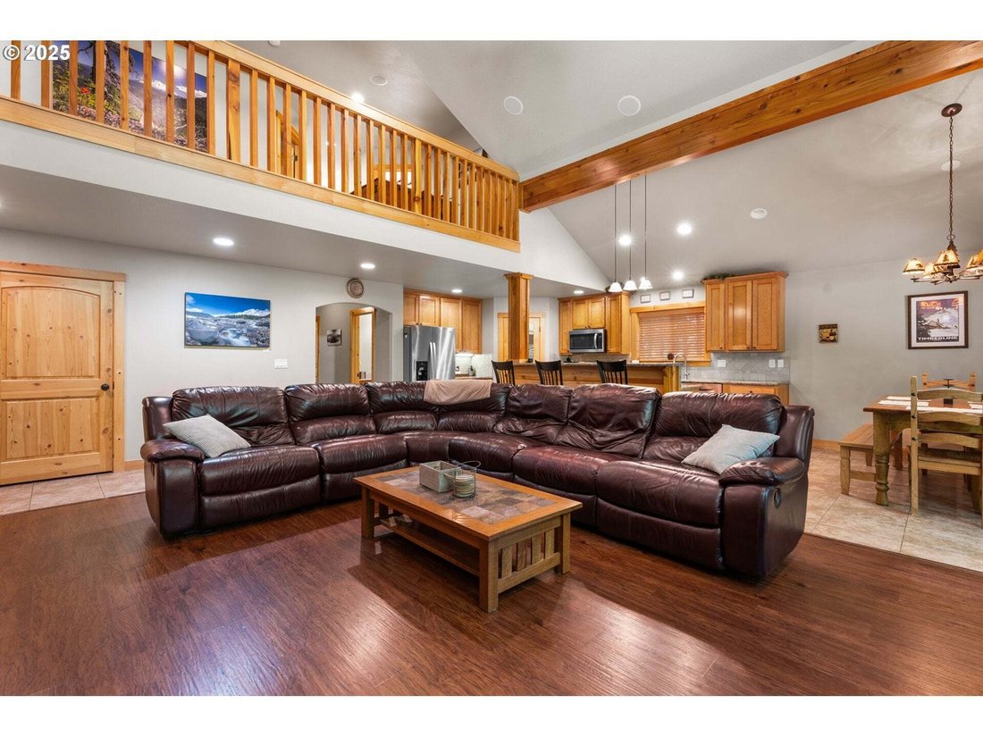 House in Mount Hood Village, Oregon, United States 2 - 16159750
