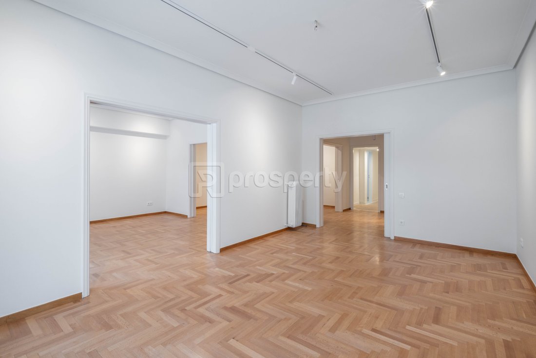 Apartment in Sunoikia Kolonakiou, 1st District of Athens, Athens 3 - 16202280