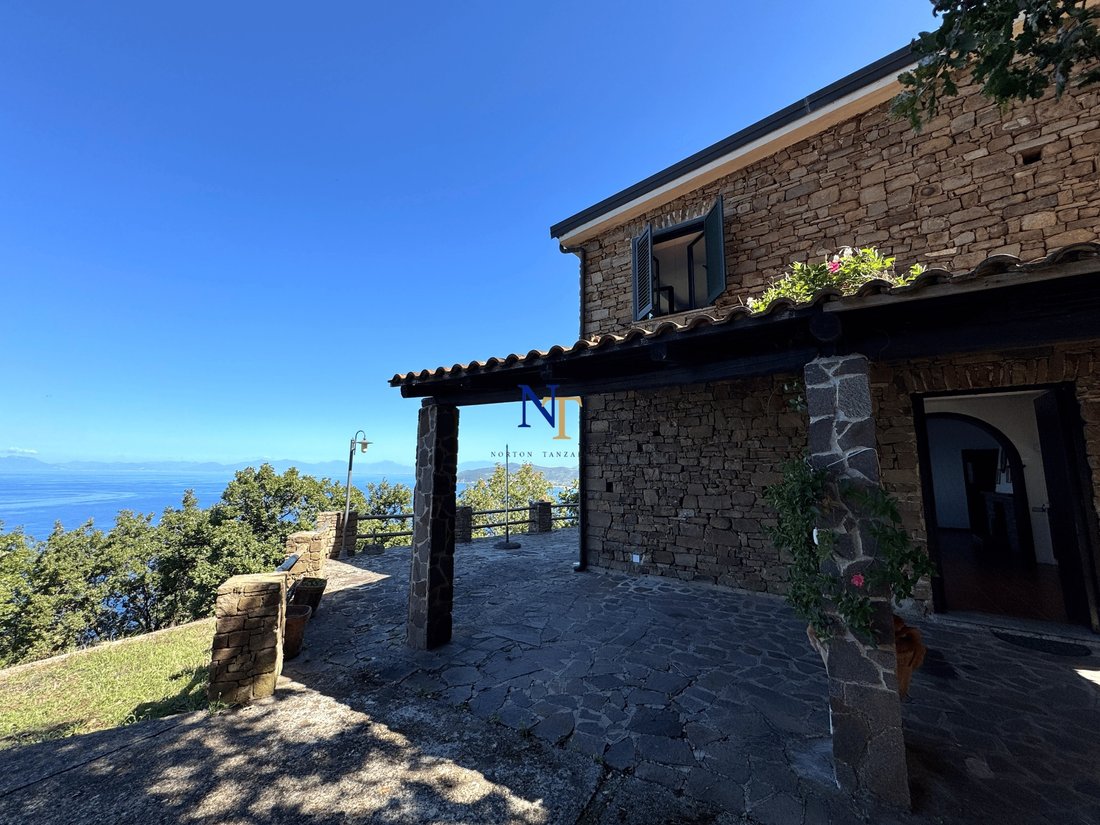 Villa in Castellabate, Campania, Italy 2 - 16182939