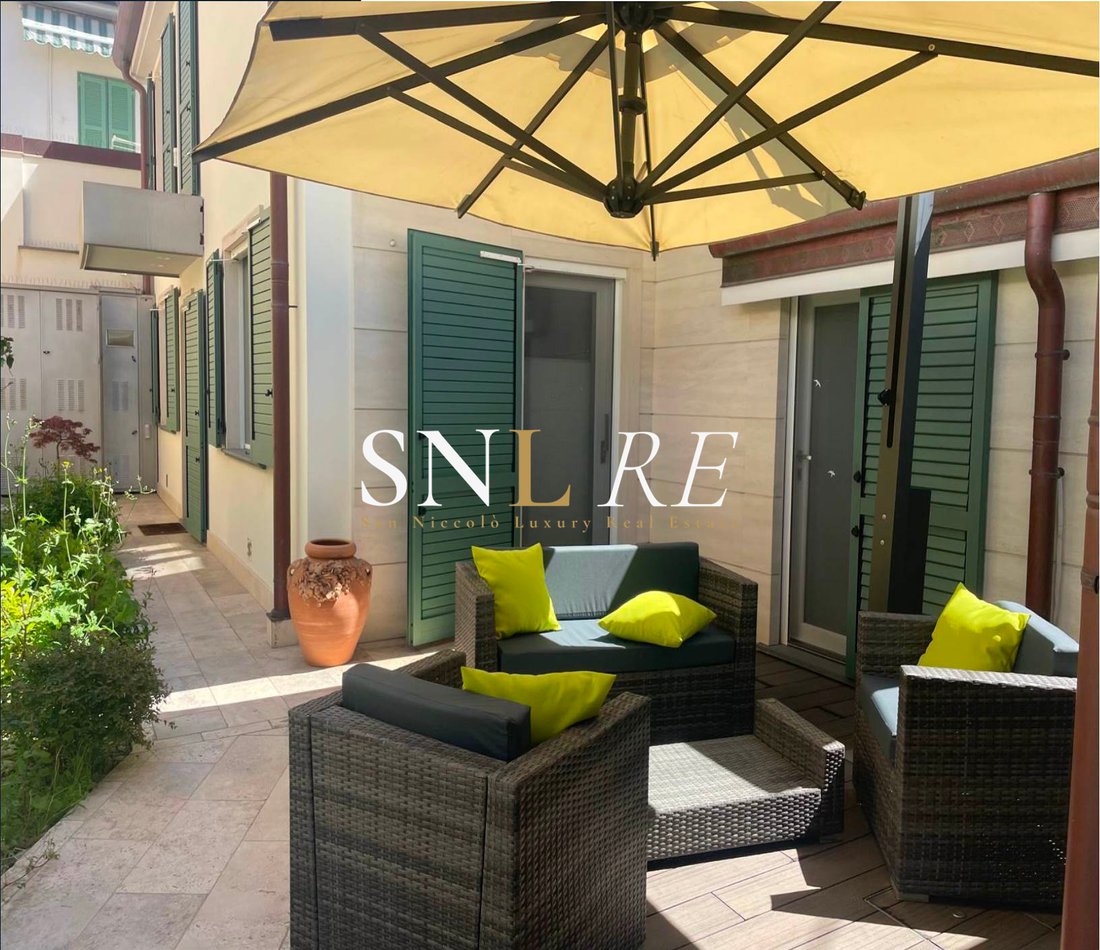 Villa in Vittoria Apuana, Forte dei Marmi, Tuscany 1 - 16202429