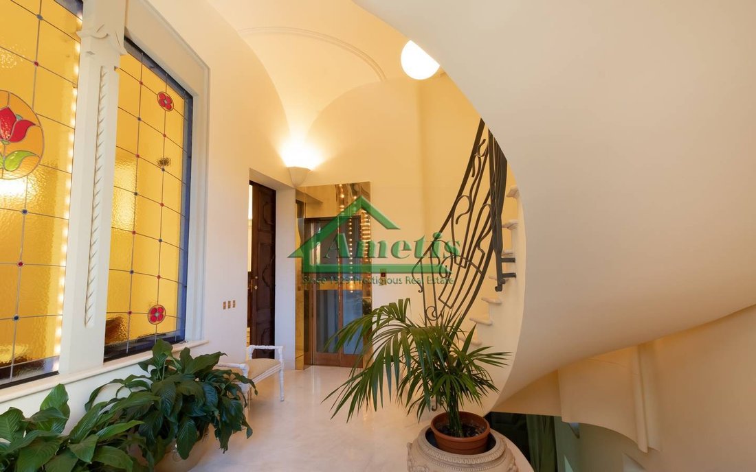 Villa in Taggia, Liguria, Italy 2 - 16204814
