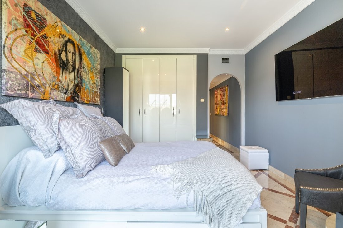 Apartment in Puerto Banus, Marbella, Spain 5 - 16206904