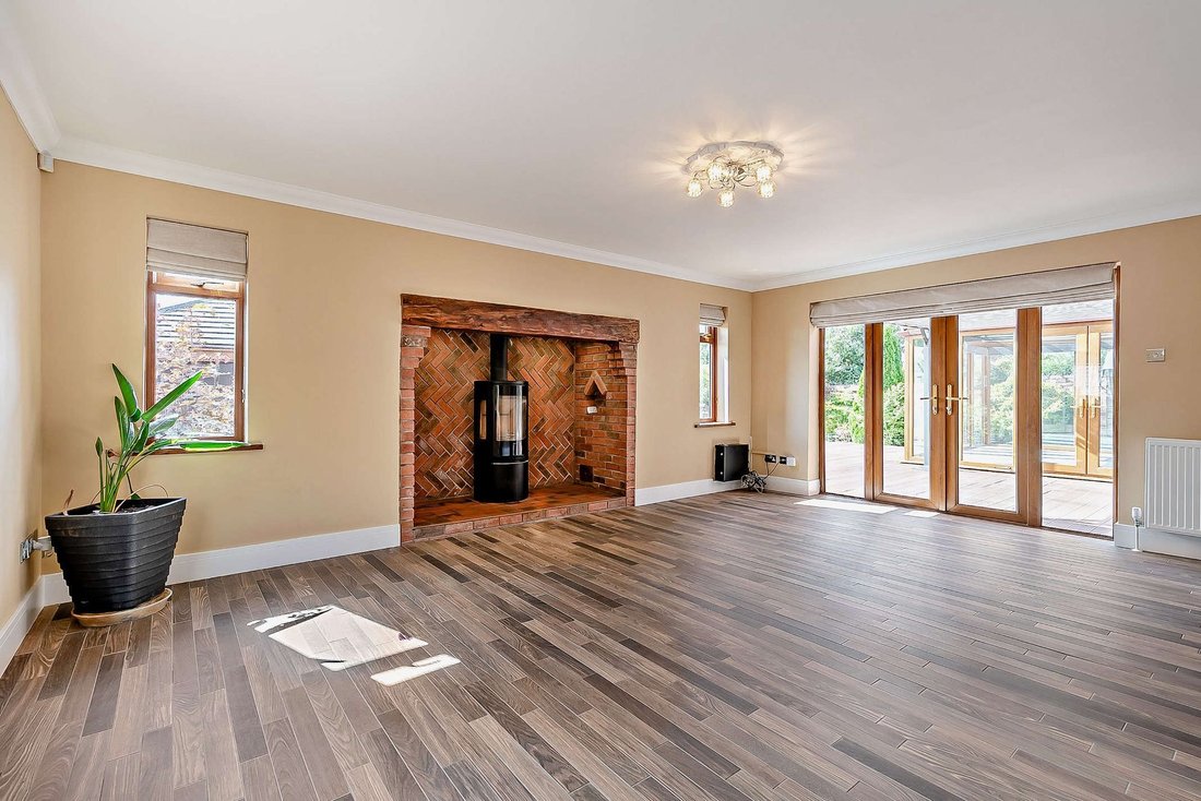 House in Littleworth, Wychavon, England 2 - 16202713