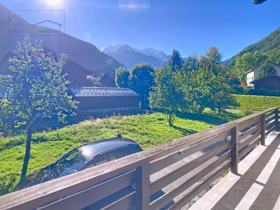 Chalet in Les Houches, Auvergne-Rhône-Alpes, France 2 - 16055329