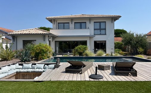 Villa in Cazaux, La Teste-de-Buch, France 1