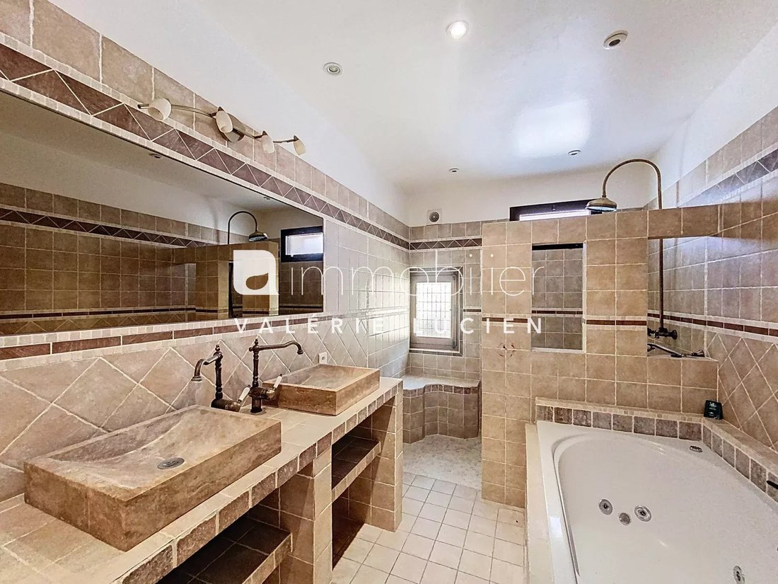 House in Eyragues, Provence-Alpes-Côte d'Azur, France 4 - 16203138