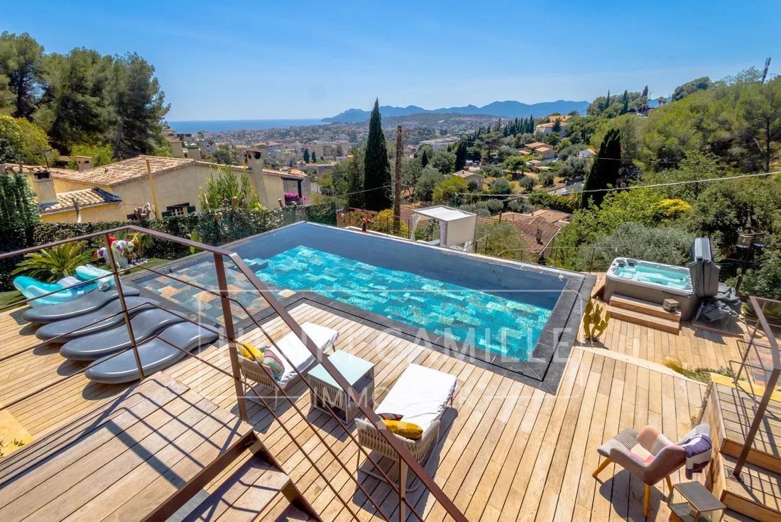 Villa en Le Cannet, Provenza-Alpes-Costa Azul, Francia 1 - 16204053