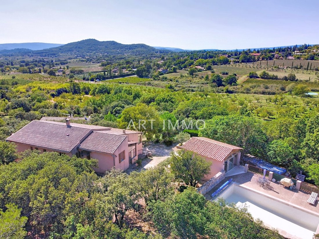 House in Saint-Saturnin-lès-Apt, Provence-Alpes-Côte d'Azur, France 2 - 16202753