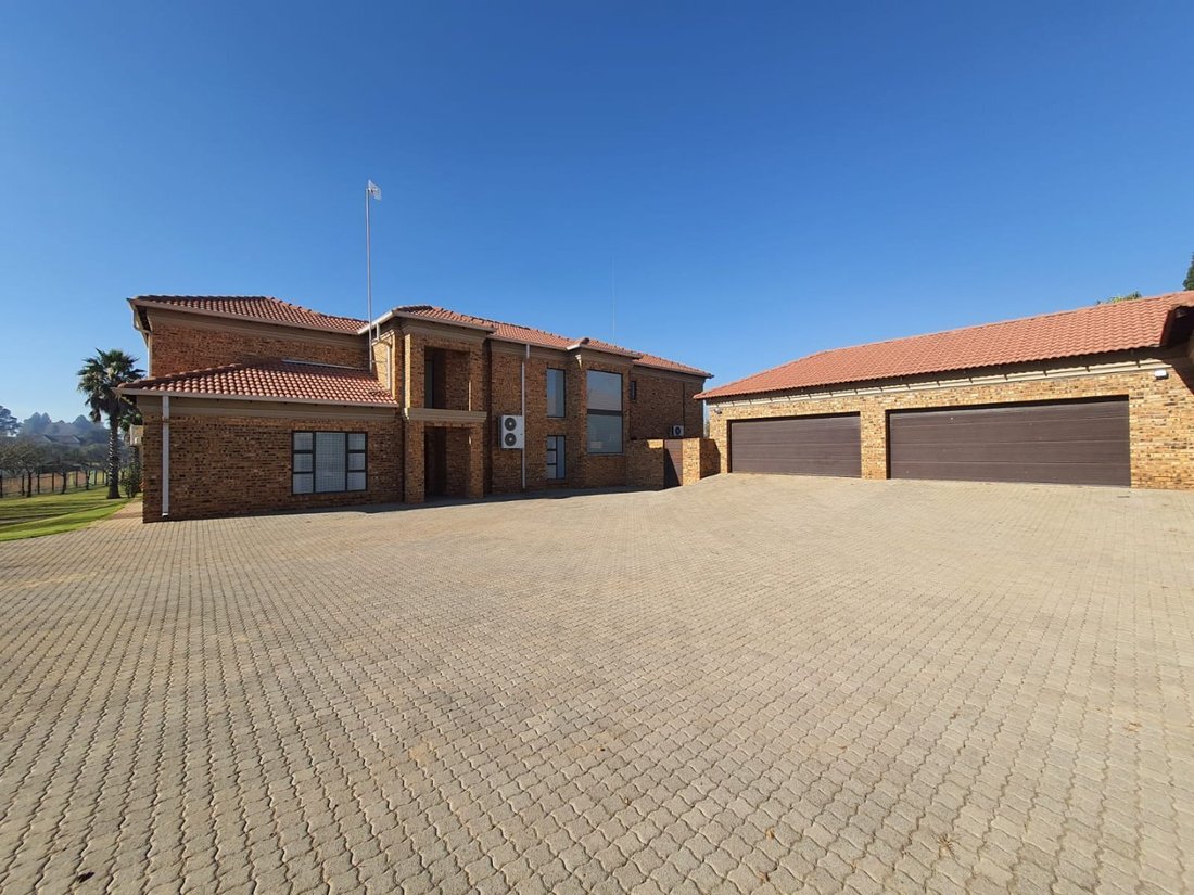 Farm Ranch in Vanderbijlpark, Gauteng, South Africa 1 - 16203518