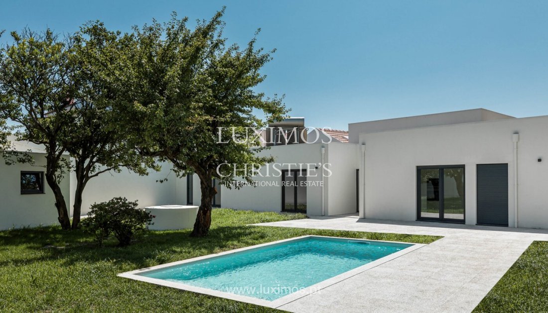 Villa in Lordelo do Ouro und Massarelos, Distrikt Porto, Portugal 1 - 16203349