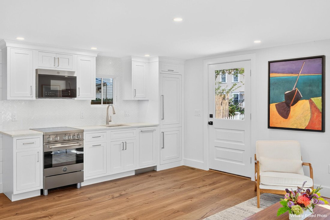 Condo in Provincetown, Massachusetts, United States 4 - 16206665