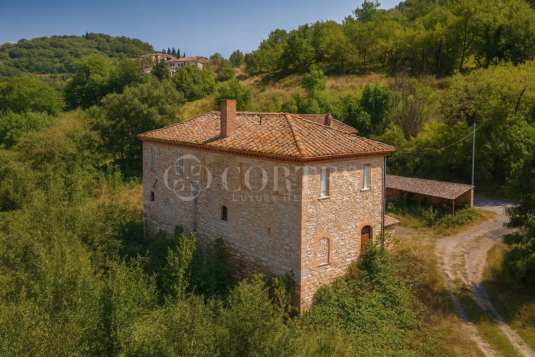 Villa in Corciano, Umbria, Italy 3 - 16204133