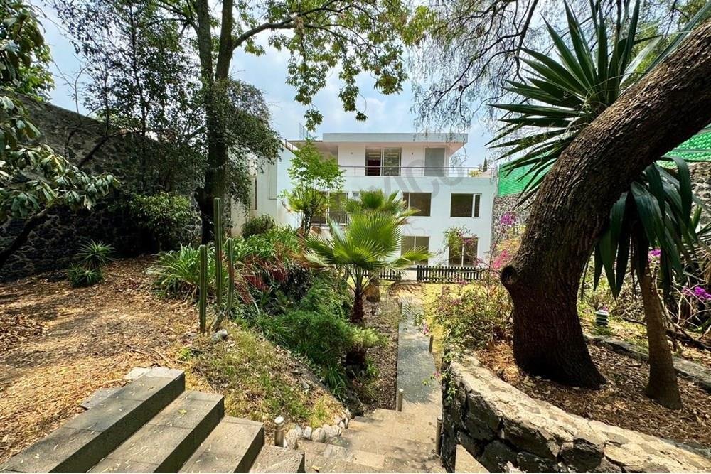 House in Mexico City, Mexico 2 - 16205247