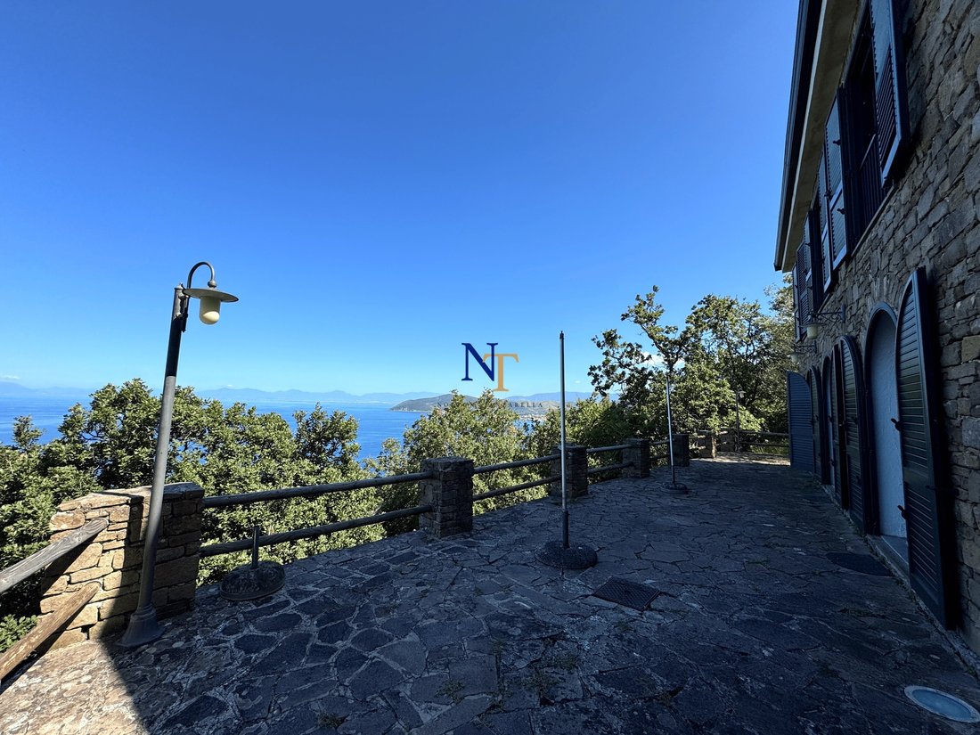 Villa in Castellabate, Campania, Italy 3 - 16182939
