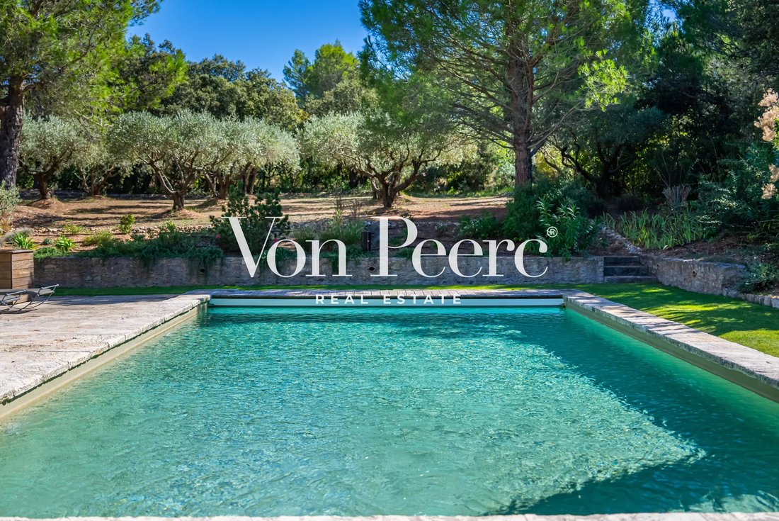 House in Eygalières, Provence-Alpes-Côte d'Azur, France 2 - 16203127