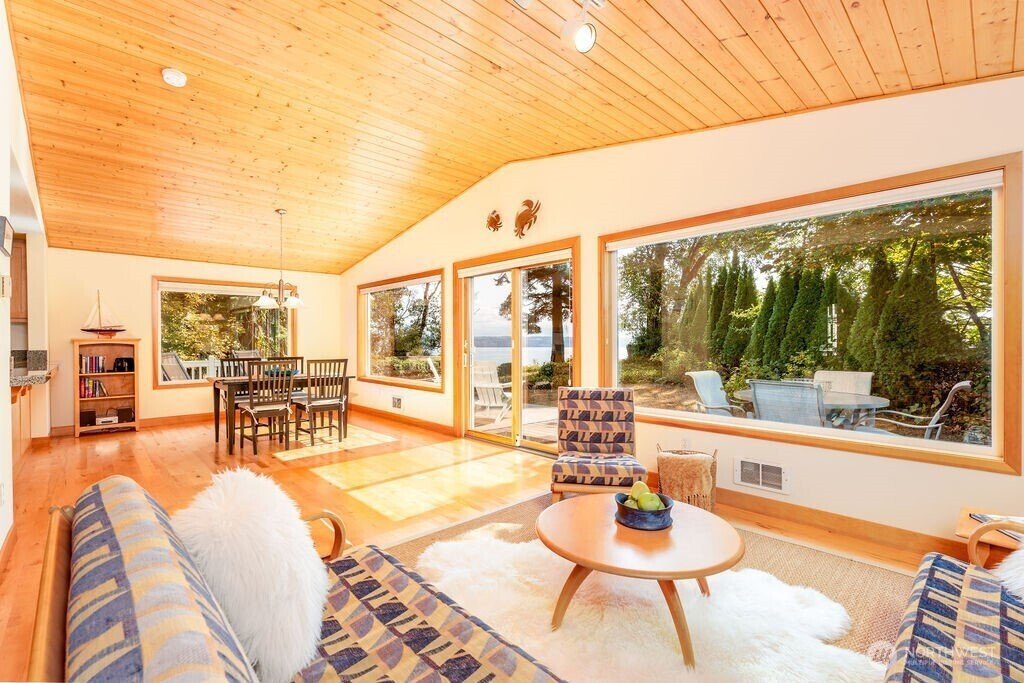 House in Hat Island, Washington, United States 3 - 16203886