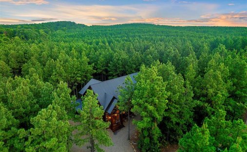 House in Broken Bow, Oklahoma, United States 1