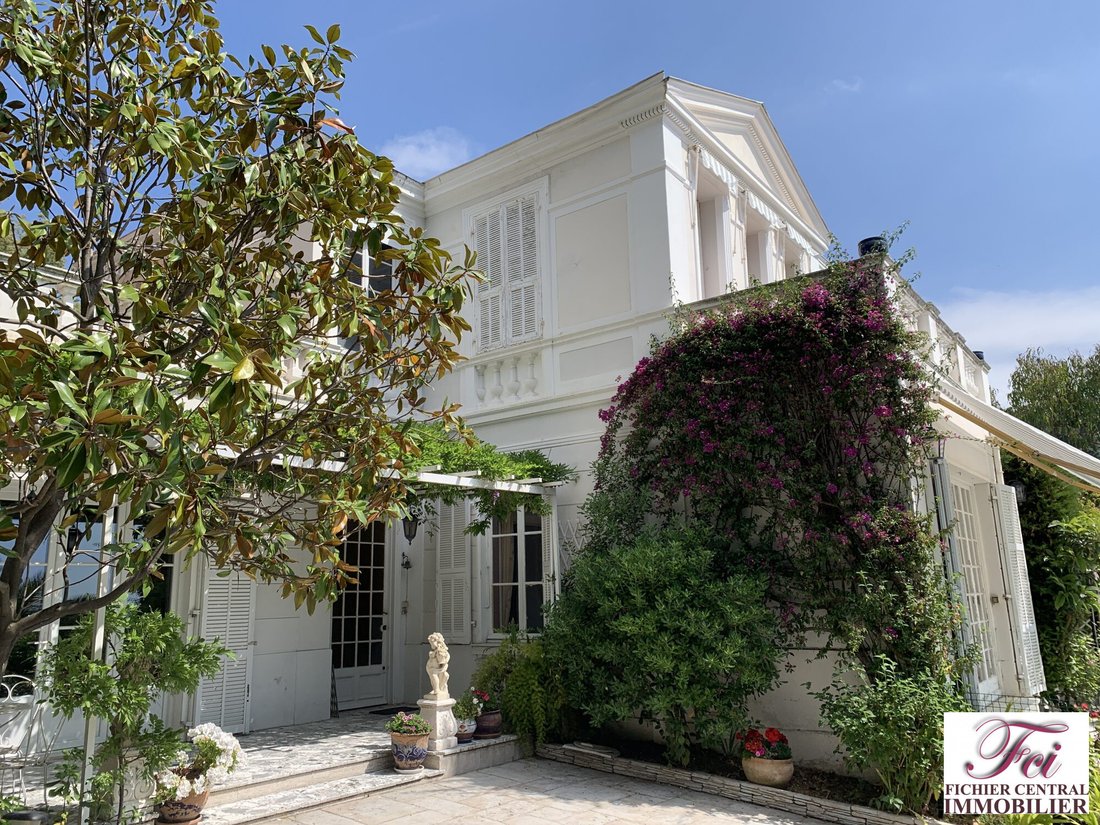 Villa in Menton, Provence-Alpes-Côte d'Azur, France 2 - 16207795