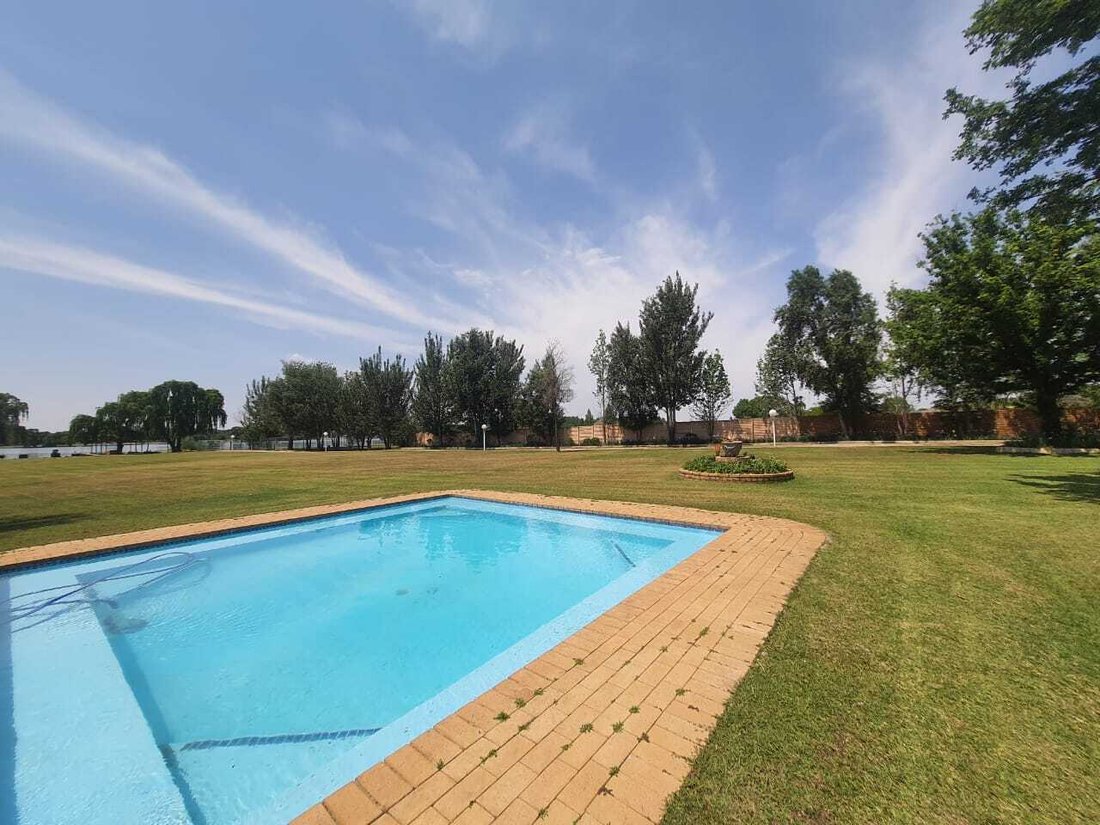 Farm Ranch in Vanderbijlpark, Free State, South Africa 2 - 16203524