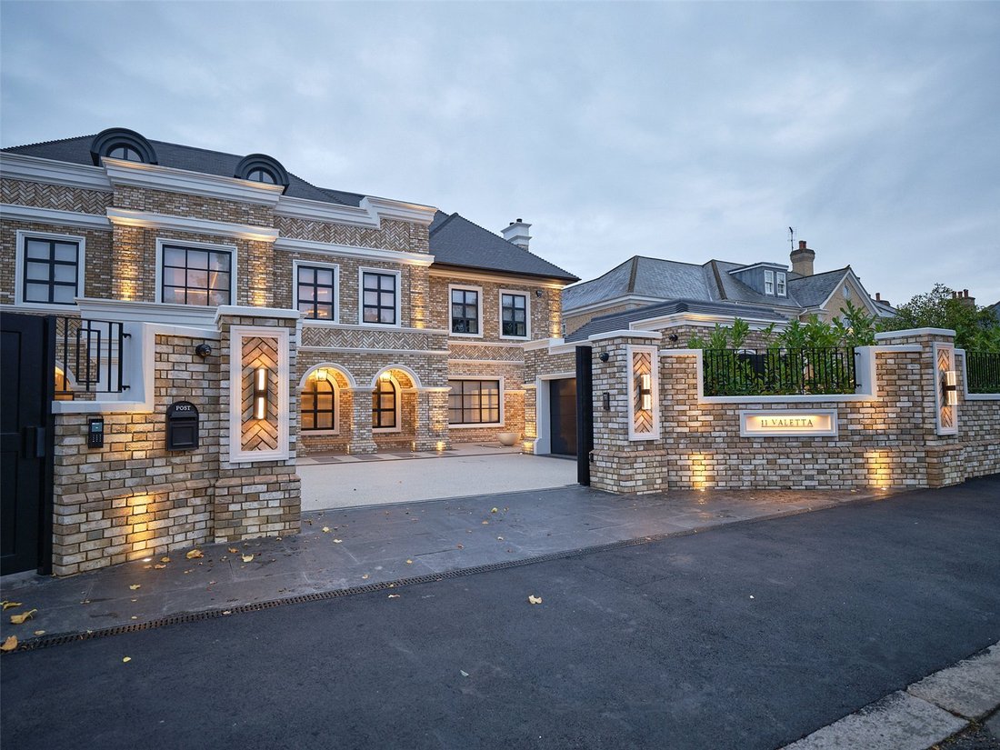 House in Hornchurch, England, United Kingdom 1 - 16204569