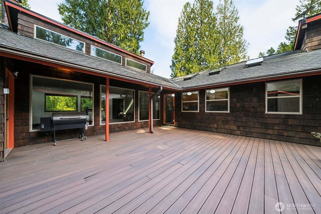 House in Orting, Washington, United States 3 - 16203323