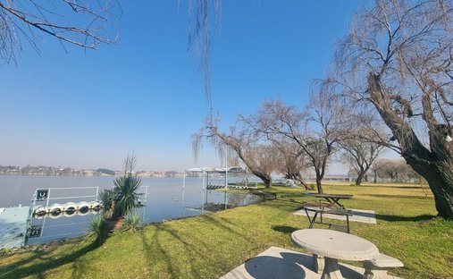 Farm Ranch in Vanderbijlpark, Free State, South Africa 1
