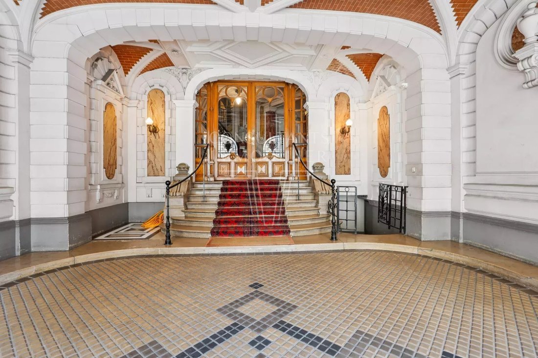 Apartment in Courcelles-Wagram, Paris 17e Arrondissement, Paris 5 - 16204171