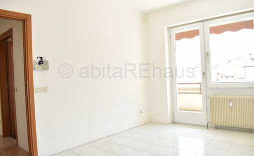Apartment in Piani-Rencio Center / Piani-Rencio Zentrum, Bolzano / Bozen, Trentino – Alto Adige/Südtirol 1