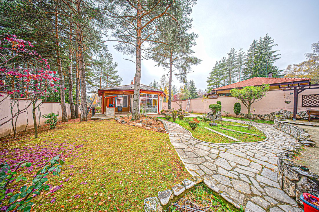 House in Zheleznitsa, Sofia City Province, Bulgaria 1 - 16208075
