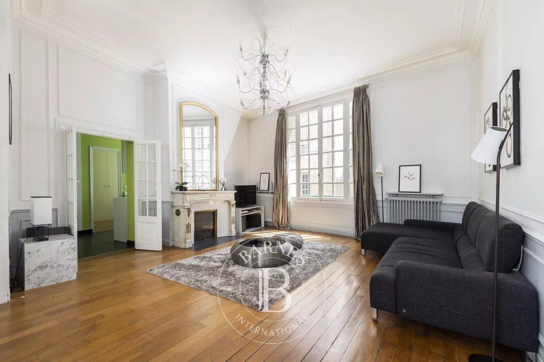Apartment in Monnaie, Paris 6e Arrondissement, Paris 4 - 16204269