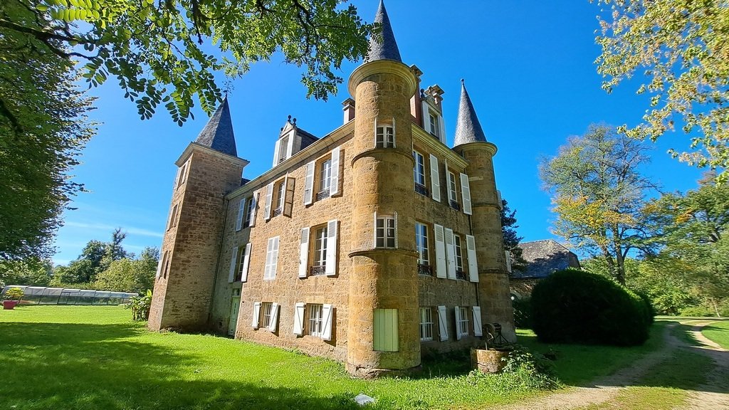 House in Turenne, Nouvelle-Aquitaine, France 2 - 16204382