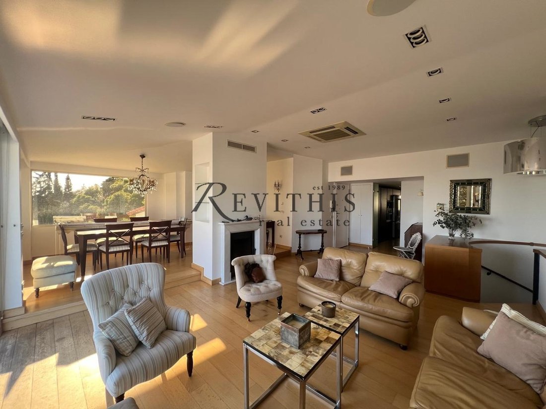 Apartment in Sunoikia Kolonakiou, 1st District of Athens, Athens 4 - 16205748
