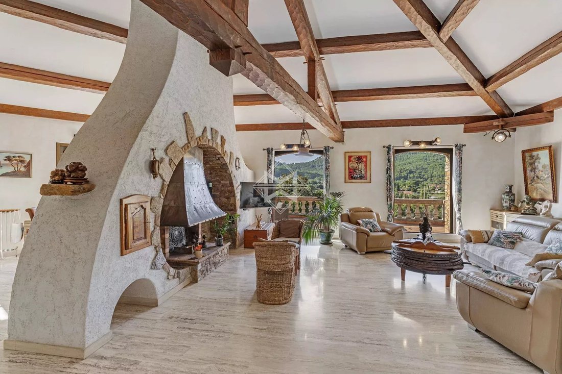 Villa in Hyeres, Provence-Alpes-Côte d'Azur, France 5 - 16203239