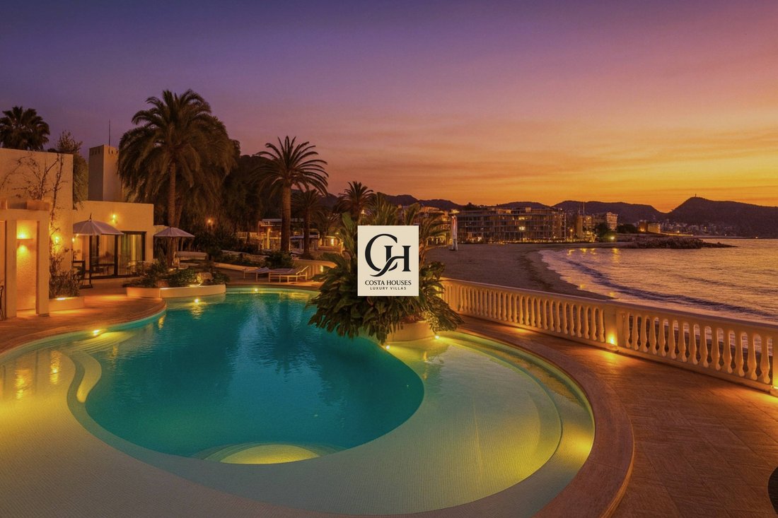 Villa in Moraira, Teulada, Valencian Community 1 - 12287433
