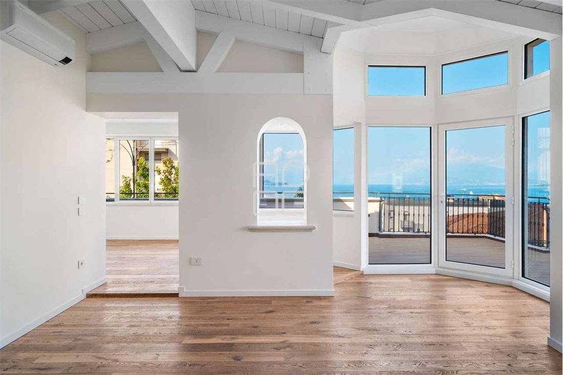 Apartment in Desenzano Centro, Desenzano del Garda, Lombardy 2 - 16204275