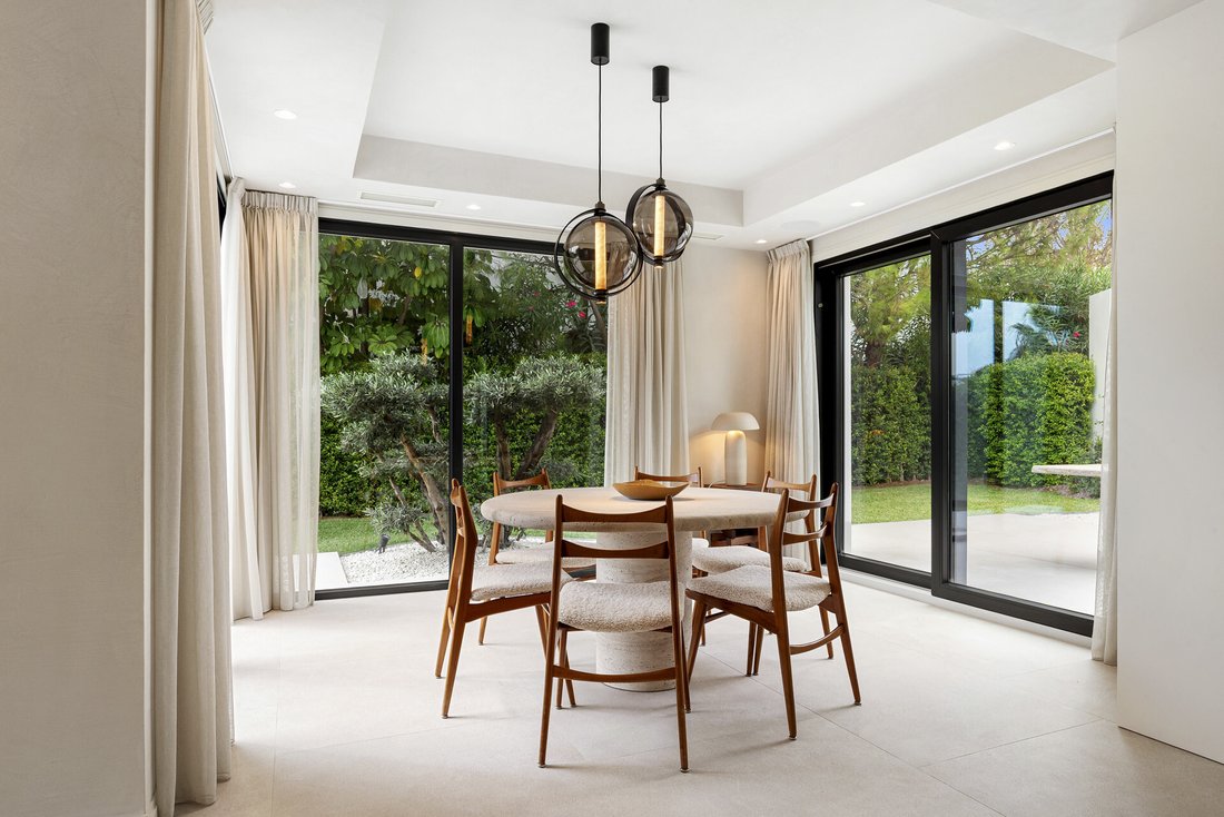 Villa in Benahavis, Andalusia, Spain 3 - 16206311