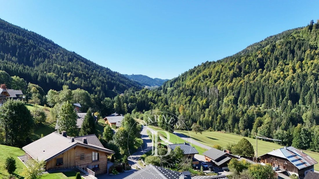 Chalet in Les Gets, Auvergne-Rhône-Alpes, France 1 - 16017397