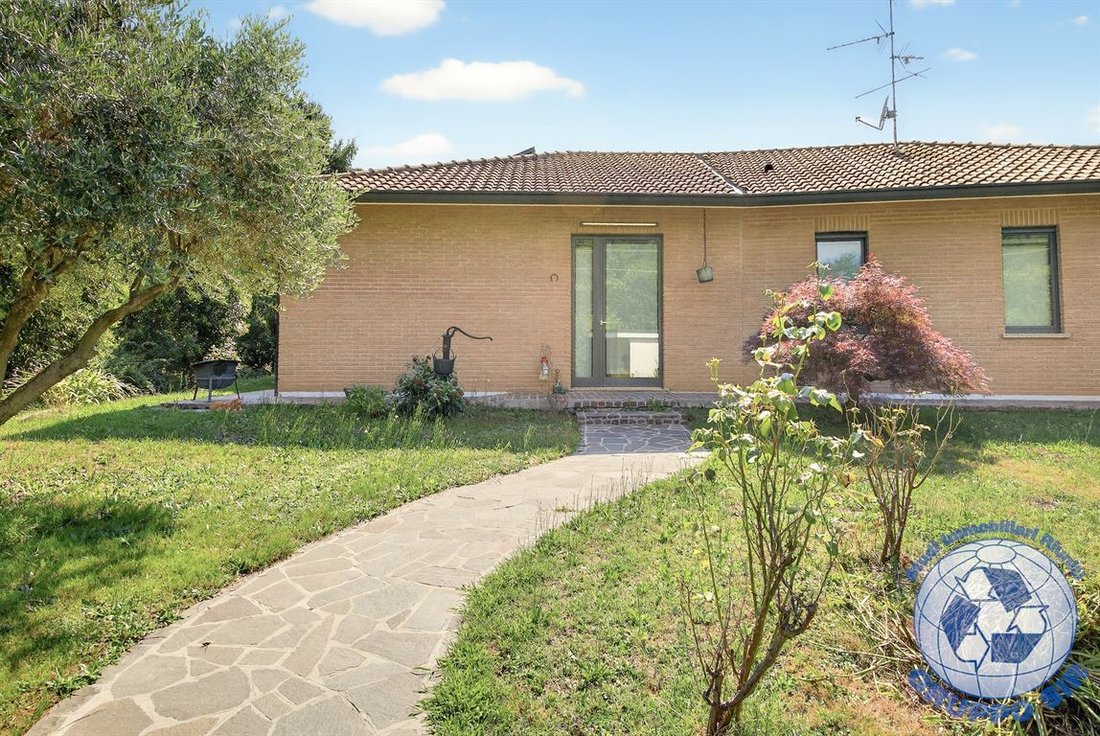 Villa in Camparada, Lombardy, Italy 3 - 16204112